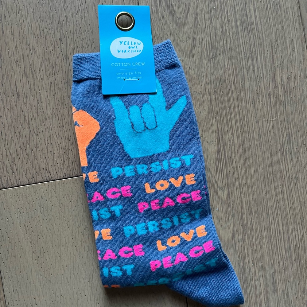NWT yellow owl workshop women’s printed socks peace love persist